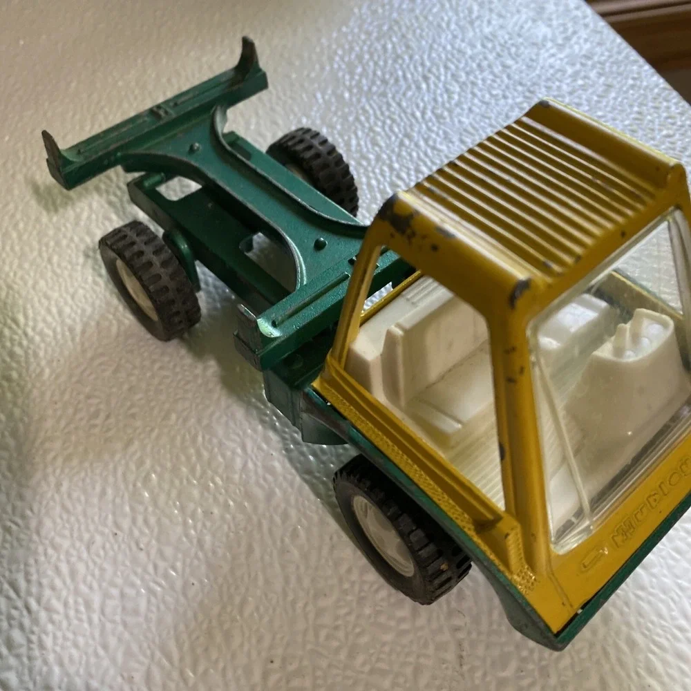 Vintage‎ 1969 Gabriel Hubley Diecast Metal Truck Cab Green Yellow 1161 USA Made